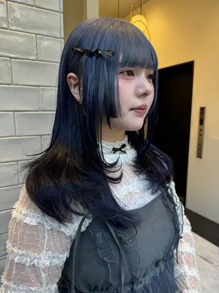 ミディアム カラー ブリーチ😼 ボブ✍️レイヤーのヘアスタイル