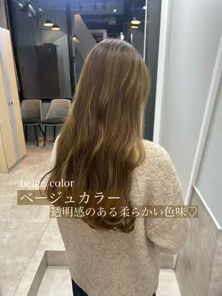 ロング カラー SAKINO. ベージュカラーのヘアスタイル