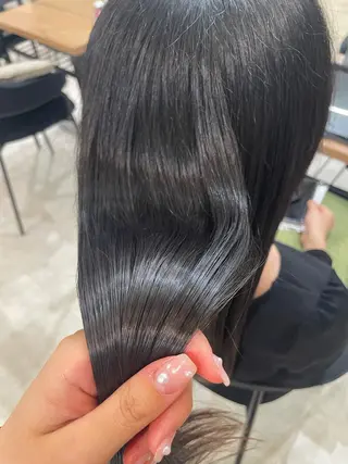 セミロング さらツヤcolor 🌈 IORI🌞のヘアスタイル