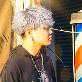 ミディアム カラー メンズ 渋谷のブリーチカラー シェフ🧑‍🍳蓮のヘアスタイル