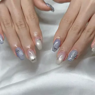 ネイル L'oeillet HIBIKIのネイルデザイン