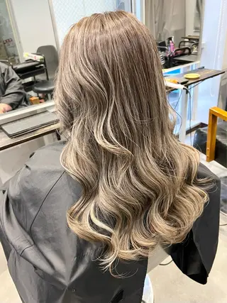 ロング KYOKO 【Bear】のヘアスタイル