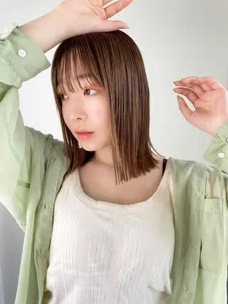 ミディアム カラー 齋藤 咲のヘアスタイル