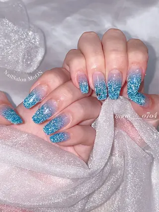 MoON...❤︎ MeGuのネイルデザイン