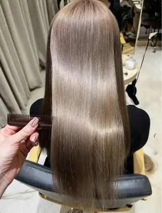 ロング カラー zina藤崎📛 井上美乃里のヘアスタイル