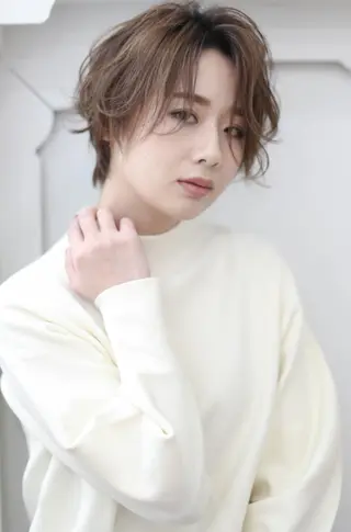 ショート ＨＩ ROのヘアスタイル