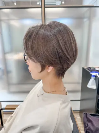 ショート シノハラ ガクト ショート/白髪ぼかしのヘアスタイル