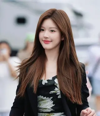 ロング カラー 中韓🇨🇳🇰🇷 🤍TAKAHIROのヘアスタイル