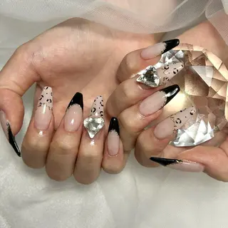 ネイル EmaNail 🧸Momokaのネイルデザイン