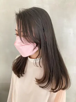 セミロング Larry🌼中下 美香のヘアスタイル