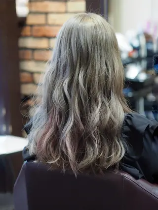 セミロング カラー 辻 竜也　のヘアスタイル