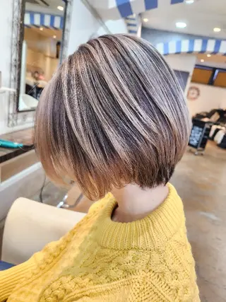 ショート ブリーチ、デザイン  カラー福士直矢のヘアスタイル