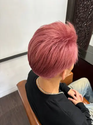 ショート 本間友也/透明感 /ハイトーンのヘアスタイル