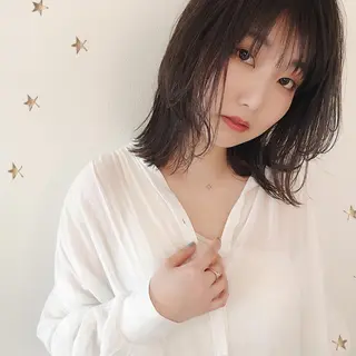 ミディアム カラー 市川 千夏のヘアスタイル