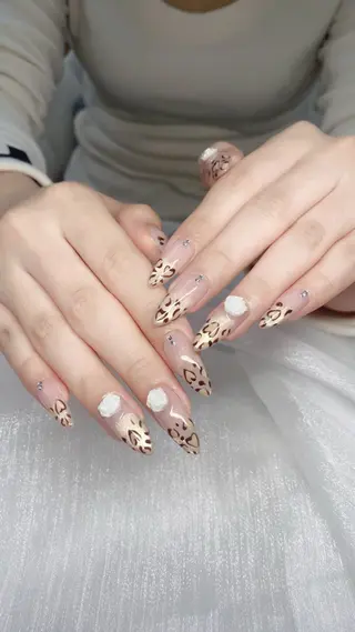 ネイル Rei _Nail 新宿のネイルデザイン