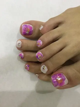 ネイル 💎🐰 saki. m 🐰💎のネイルデザイン