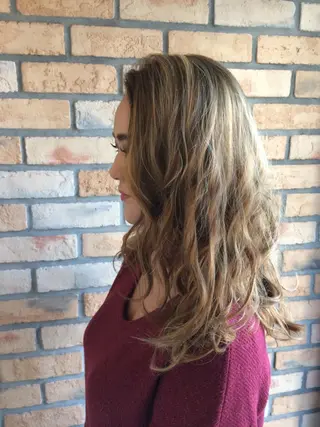 ロング カラー ヘアアレンジ 烏山 達也のヘアスタイル