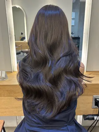 ロング カラー 韓国🇰🇷透明感 ERIのヘアスタイル