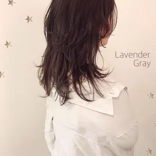 セミロング カラー 市川 千夏のヘアスタイル