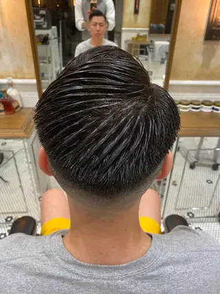 ショート メンズ 山﨑 愛也のヘアスタイル