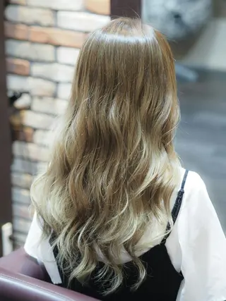 ロング カラー 辻 竜也　のヘアスタイル