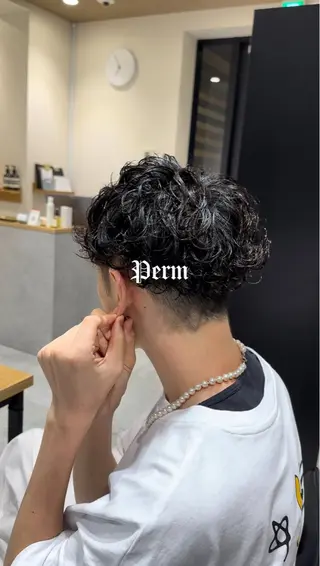 メンズ メンズパーマ特化 🌟Gakutoのヘアスタイル