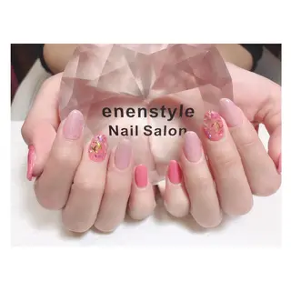 ショート ネイル 👑enen style👑のネイルデザイン