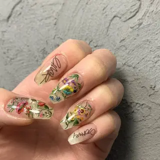 ネイル S. JEWELのネイルデザイン