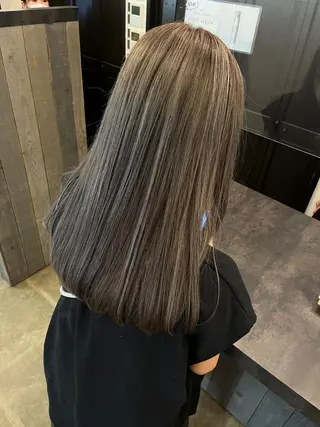 ロング 大島 瑞穂　ビズヘアーのマツエク・マツパデザイン