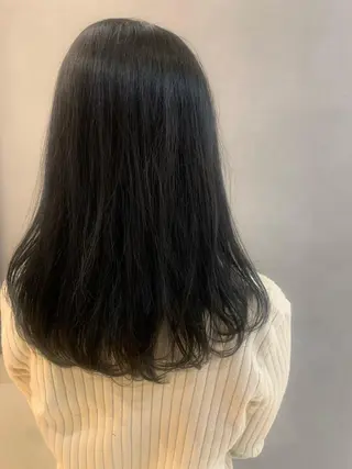セミロング 土佐 優奈のヘアスタイル