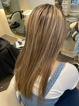 ロング カラー サカウエ 透明感カラー🫧のヘアスタイル