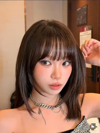 ロング カラー ラベンダー💜 グレージュ🩶のヘアスタイル