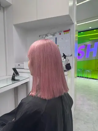 ミディアム カラー ヘアアレンジ ウルフカット×ハイ トーン職人🤍ゆうひのヘアスタイル