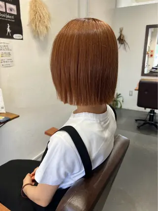 ショート カラー sun trip 荒川のヘアスタイル