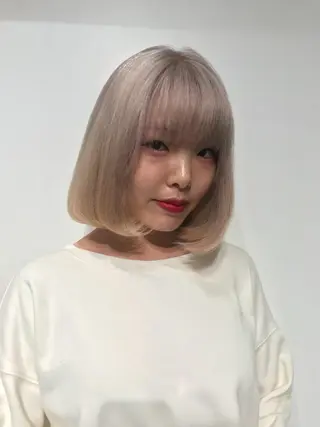 ミディアム サイレント美容師 アイリィのヘアスタイル