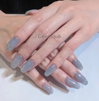 ネイル Eri 歴8年 / 南森町ネイル💅のネイルデザイン