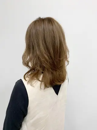 ミディアム レイヤー×縮毛矯正 深見 拓のヘアスタイル
