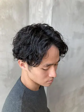 ショート パーマ メンズ 波巻きスパイラルパー マ/シャドウパーマ駿のヘアスタイル