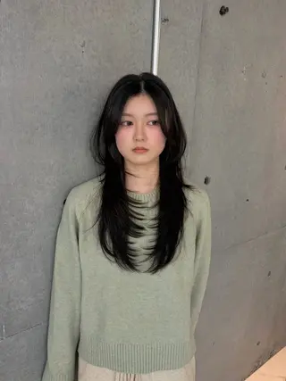 セミロング kusa daのヘアスタイル