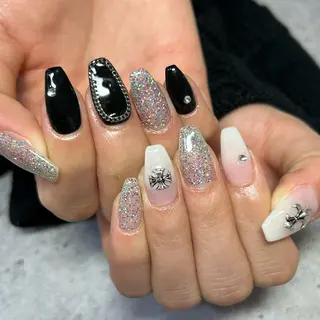 ネイル 野々山 亜美のネイルデザイン