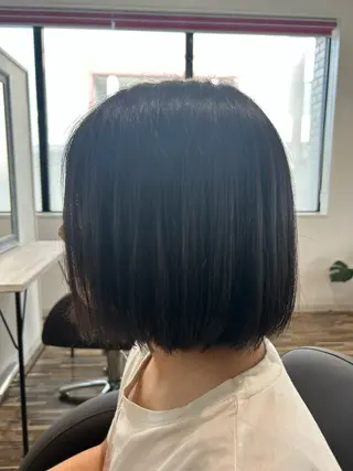 ミディアム 高木 瑶子のヘアスタイル