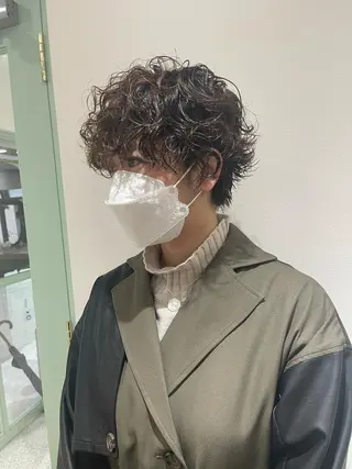 ショート 早瀬裕之 パーマのヘアスタイル