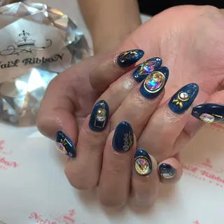 ネイル ネイルリボン 受付スタッフのネイルデザイン