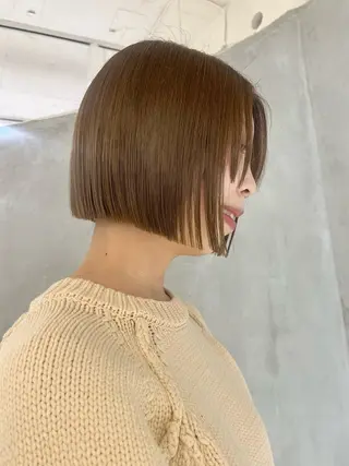 ショート カラー 切りっぱなしボブ/ 艶カラー/綾莉のヘアスタイル
