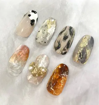 ミディアム BURGUNDY 🌹eriのネイルデザイン