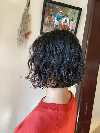 ショート パーマ 吉川 愛美李のヘアスタイル
