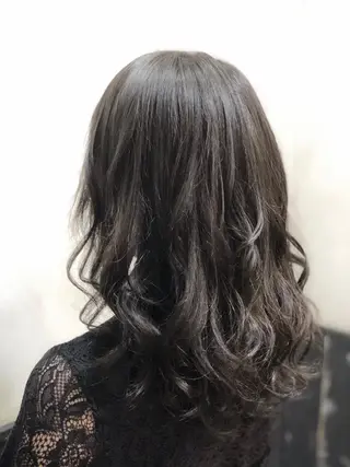ミディアム カラー パーマ 美髪矯正 🌈髪質改善 山下のヘアスタイル