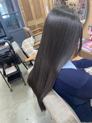 ロング Tsuyoshi /髪質改善ストレートのヘアスタイル