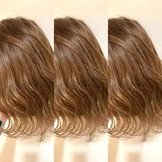 セミロング カラー 韓国レイヤーカット/ ダブルカラーのヘアスタイル