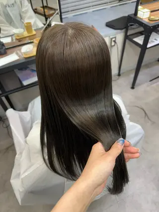 カラー CLUTCHmuk. AIRI／完全個室のヘアスタイル